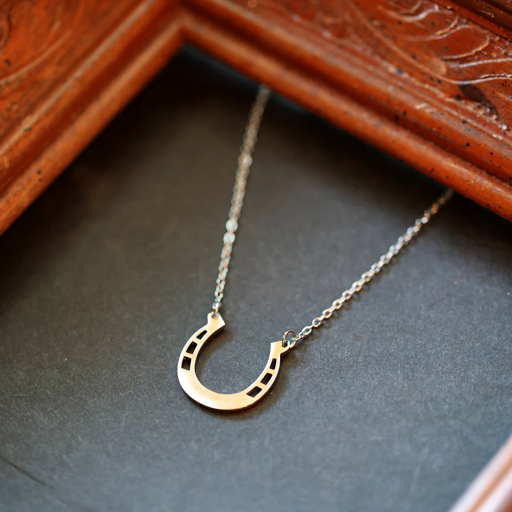 Horseshoe Necklace