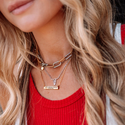 How to Style a Curb Chain Choker: Western & Everyday Looks