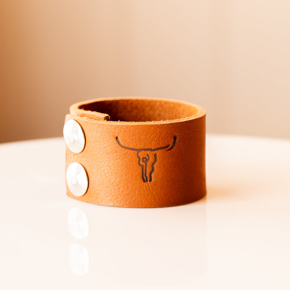 Icon Saddle Leather Cuff