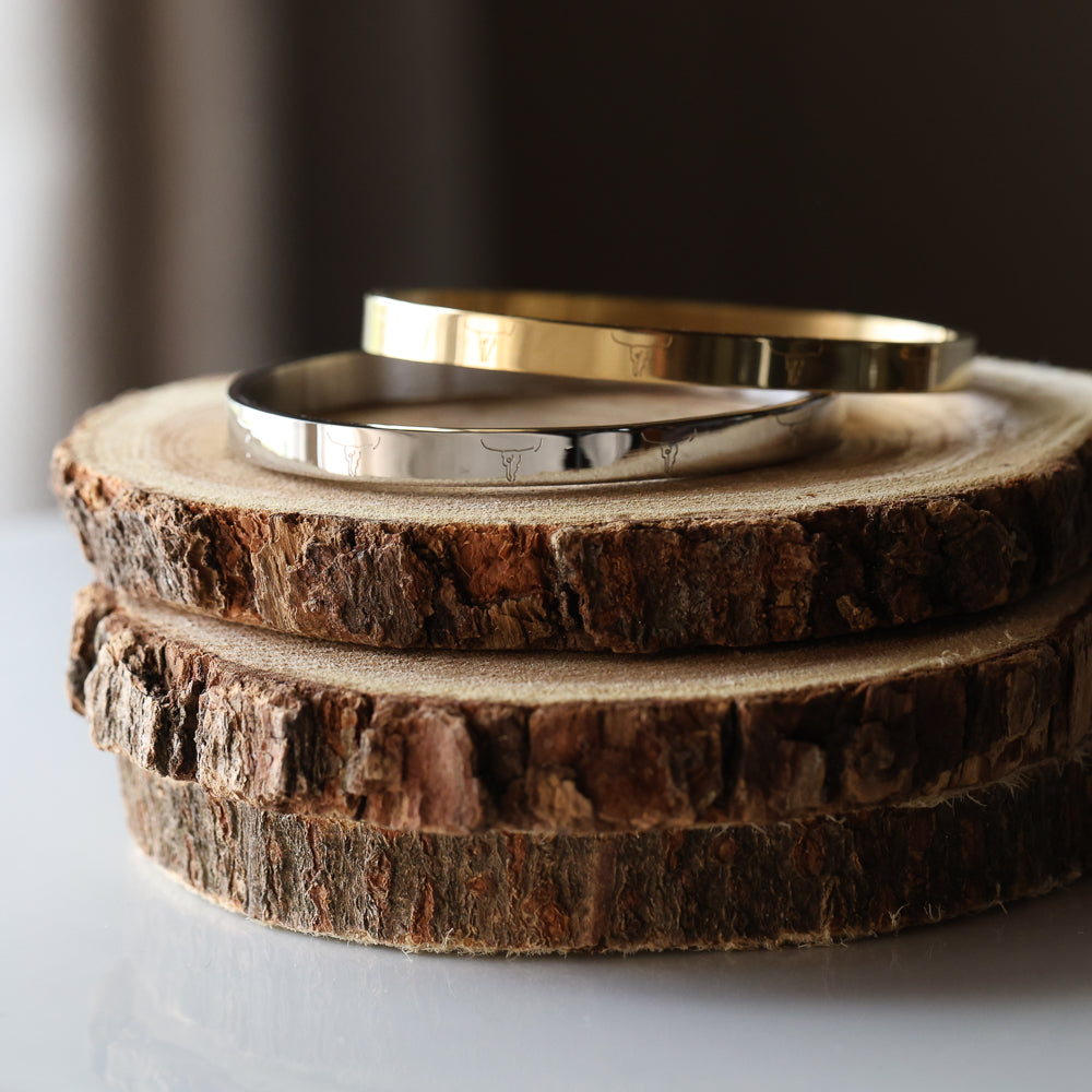 Signature Hinged Bangle
