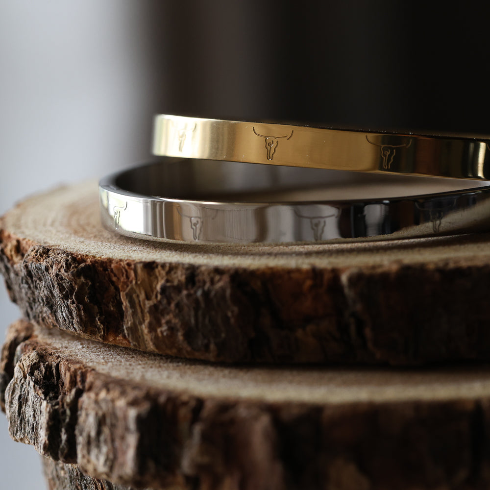 Signature Hinged Bangle