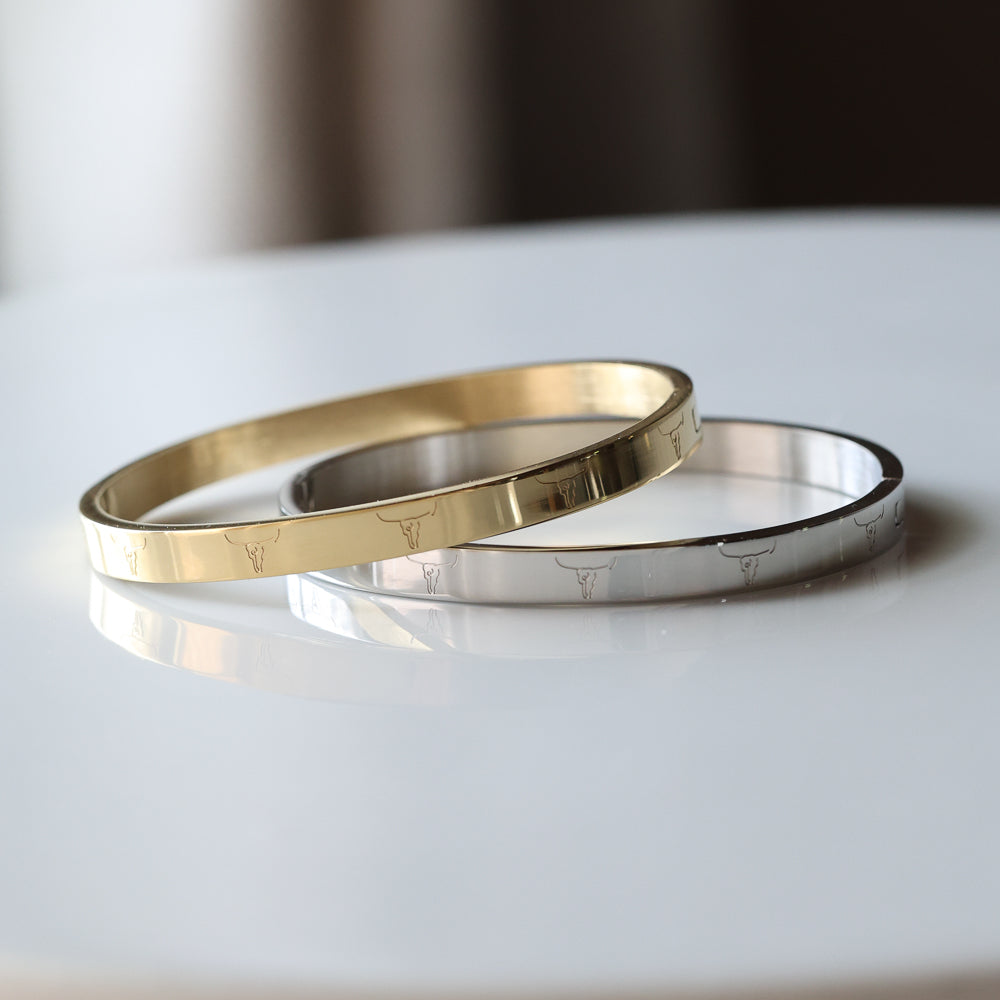 Signature Hinged Bangle