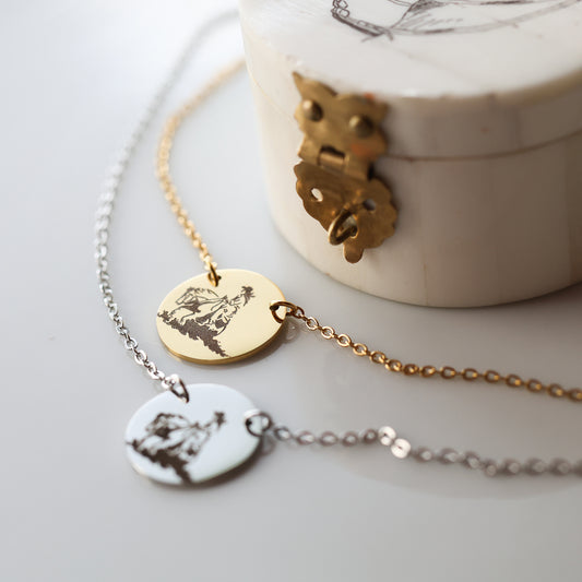 “Reining” Pendant Necklace