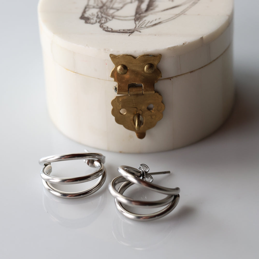Triple Crown Hoops